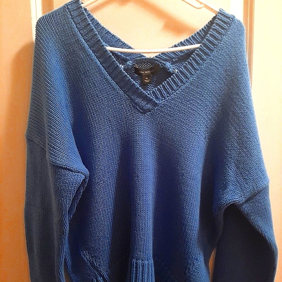 Sweater - Picture 1 of 4